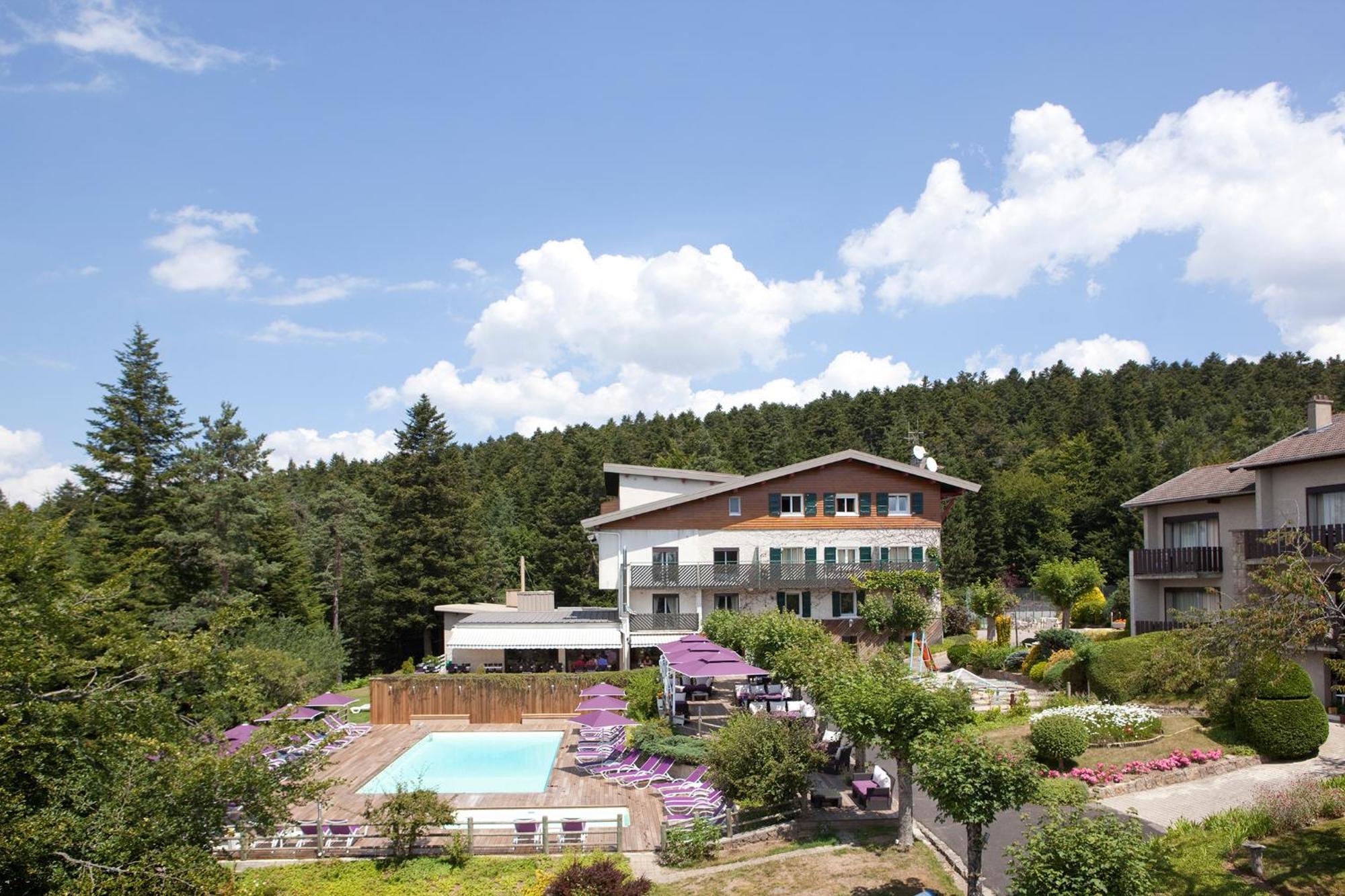 Logis Hotel Clair Matin Le Chambon-sur-Lignon Exterior photo